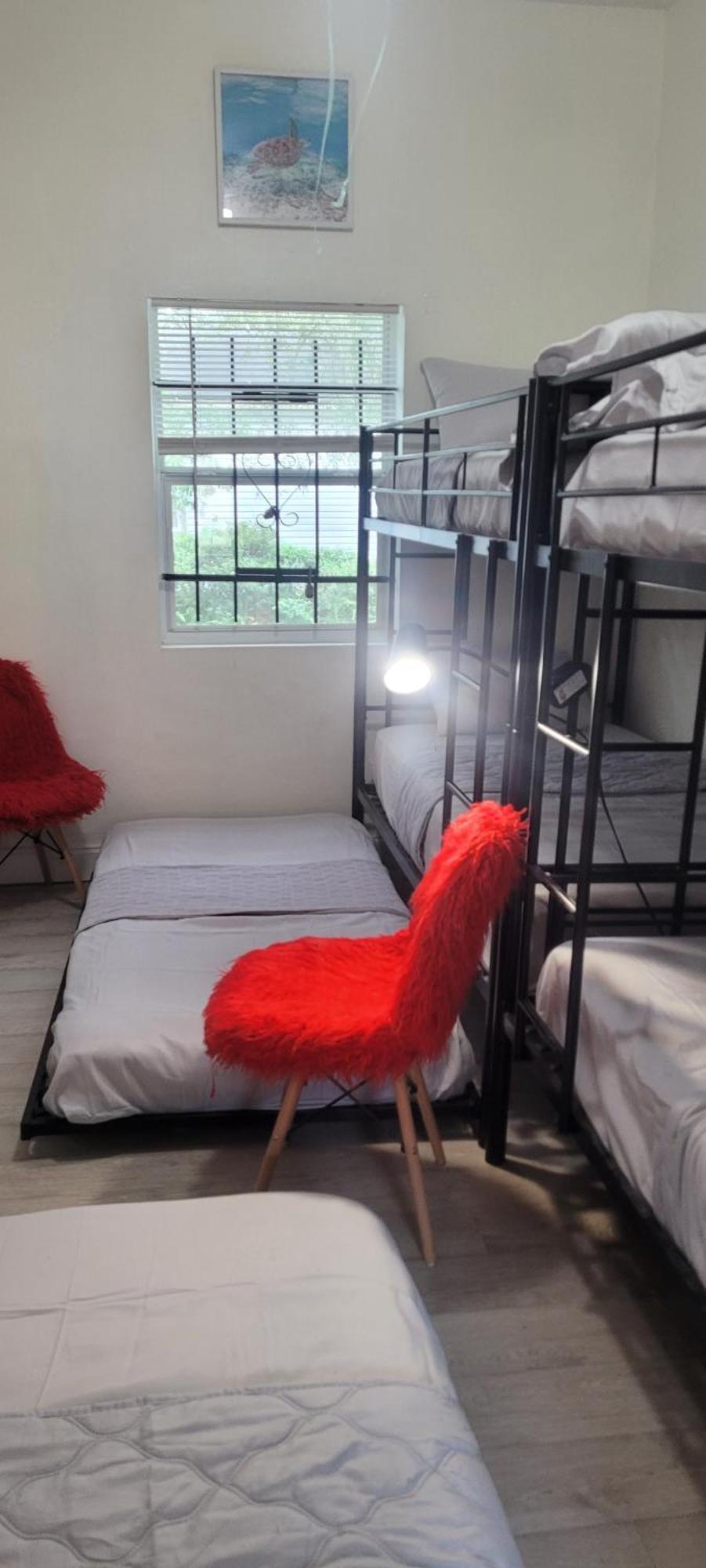 Large, Central, Lovely & Cozy 4Bed/2Bath - House By Everbank Stadium Джэксонвиль Экстерьер фото