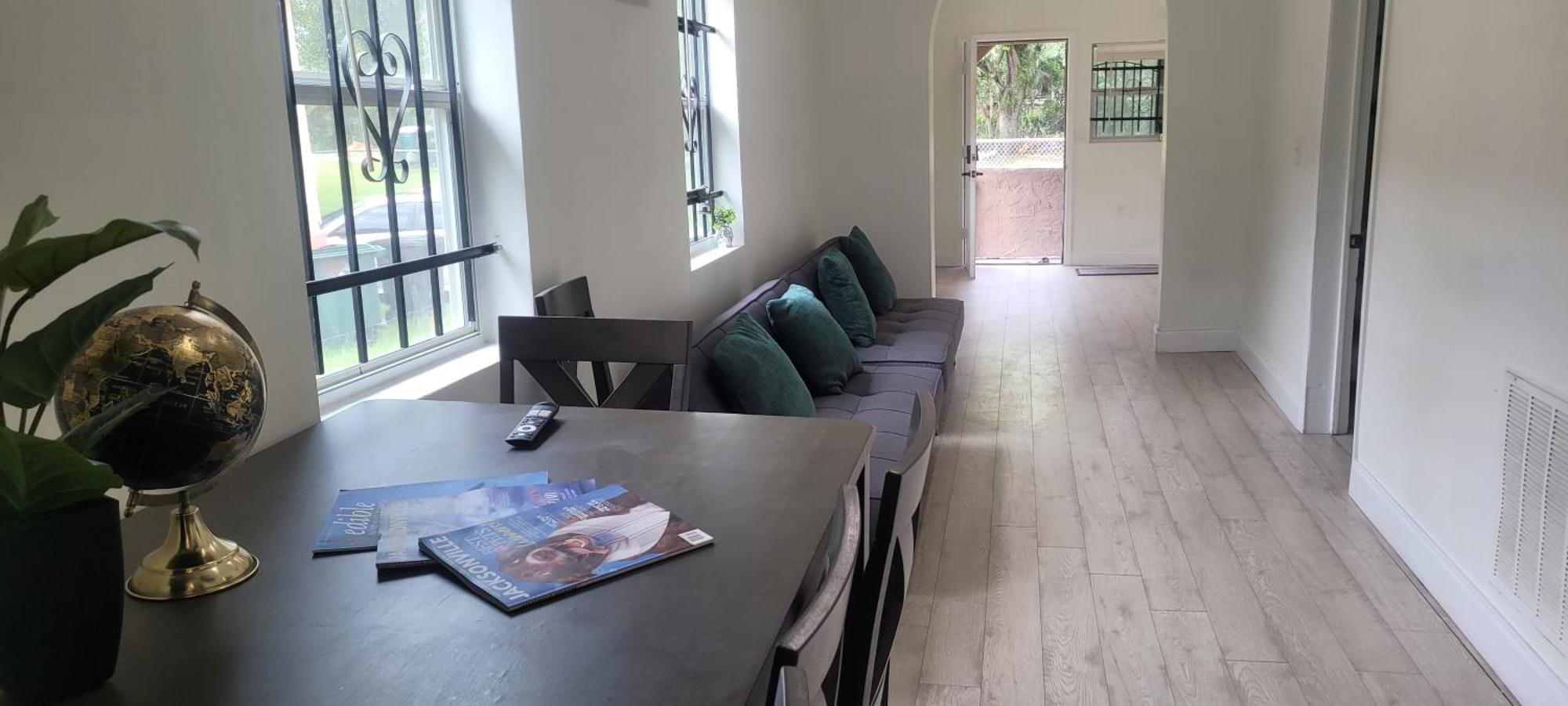 Large, Central, Lovely & Cozy 4Bed/2Bath - House By Everbank Stadium Джэксонвиль Экстерьер фото